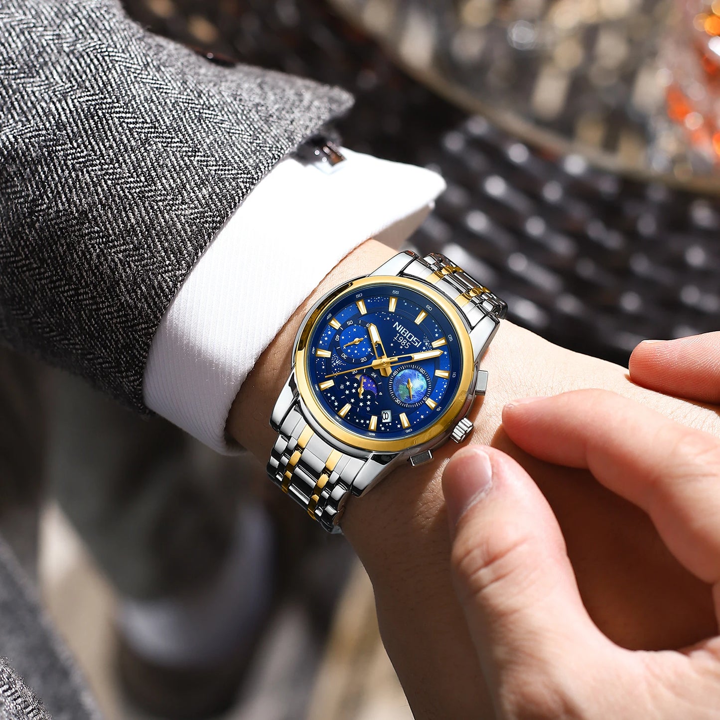 NIBOSI 2651 Men's Earth Sky Starry Night Design Auto Date Chronograph Alloy Case Stainless Steel Strap 3Bar Quartz Watch